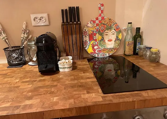 Annabella\'S Place